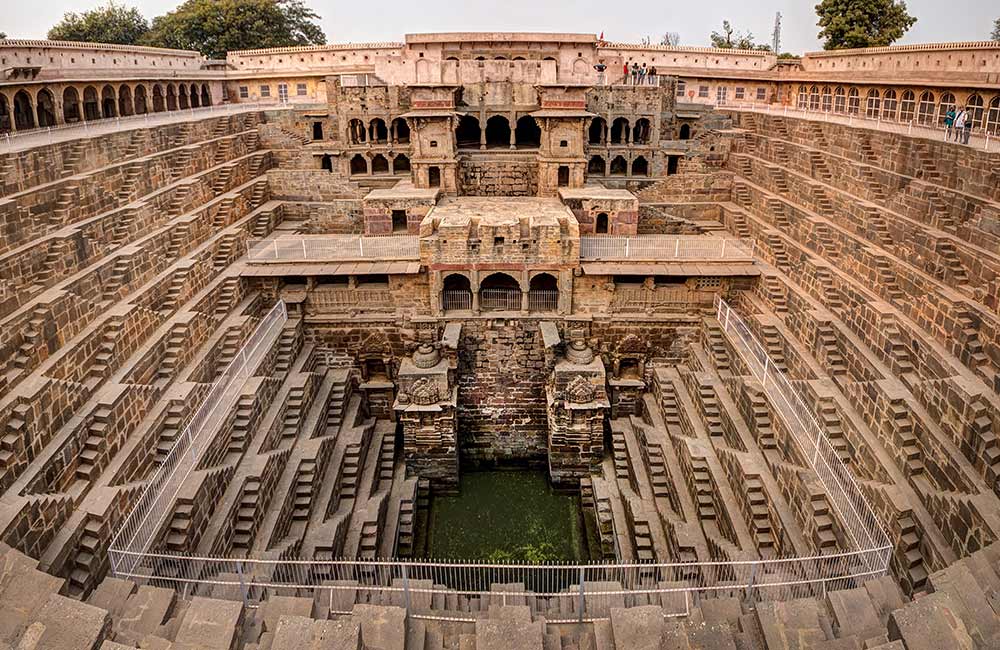 Rajasthan fort courtyard in the afternoon sun